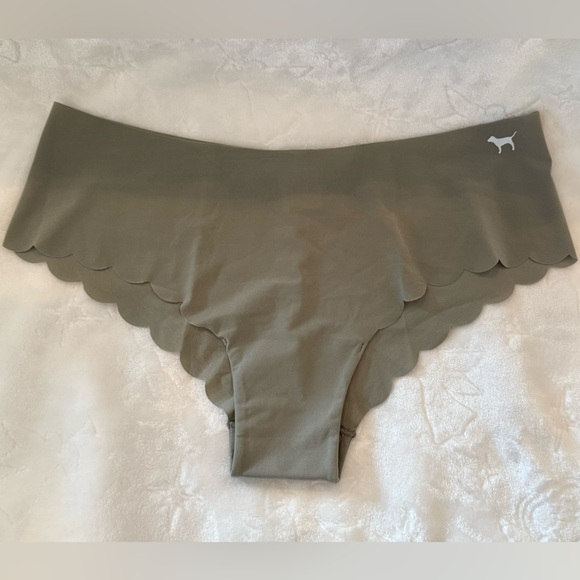 Victoria’s Secret PINK No Show Scalloped Edge Panty Duo Red & Sage Size M, NWT - Picture 4 of 7